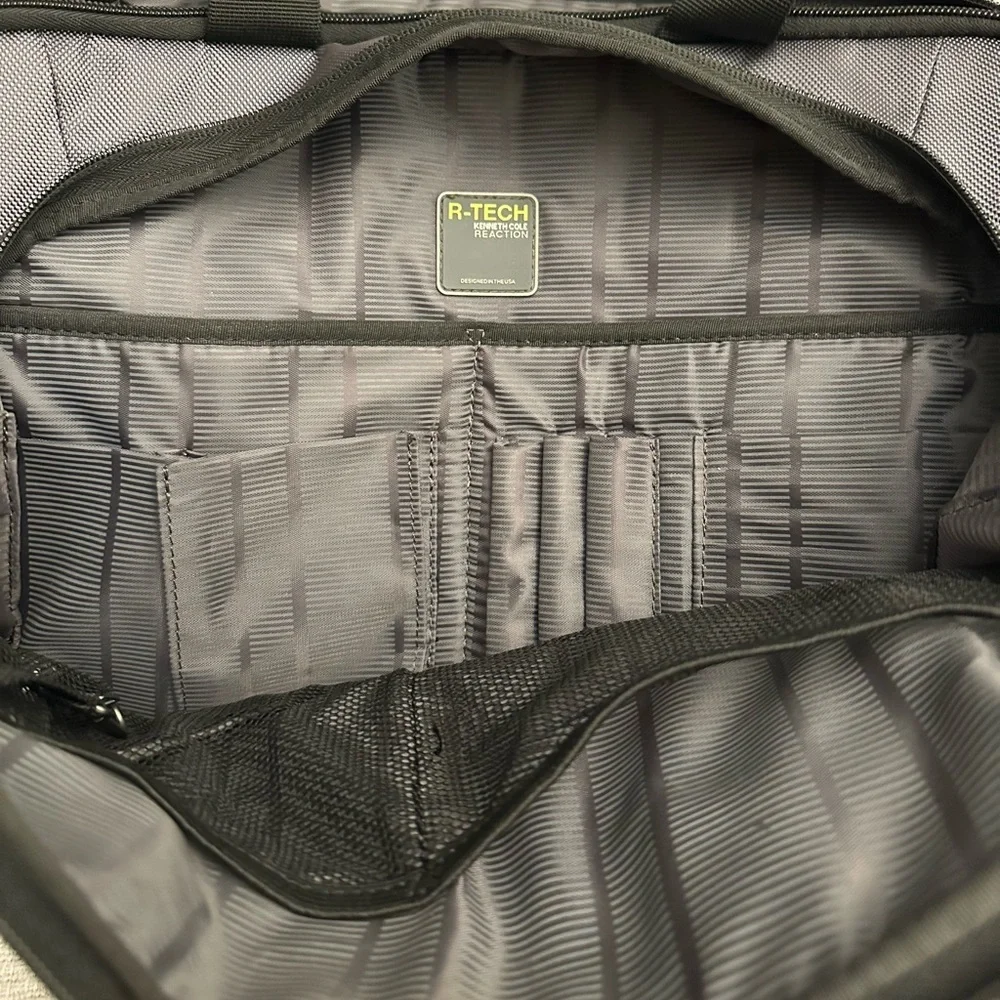Kenneth Cole Messenger Bag- Gunmetal Gray